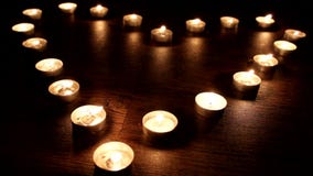 Velas da luz do chá do amor Velas da luz do chá do amor