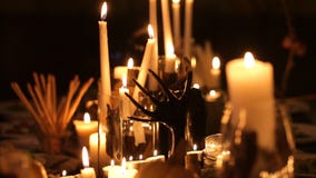 Velas del día de fiesta para Halloween almacen de video Velas del día de fiesta para Halloween almacen de video