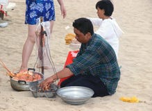 Vendita dell'aragosta sulla spiaggia fotografia stock Vendita dell'aragosta sulla spiaggia fotografia stock