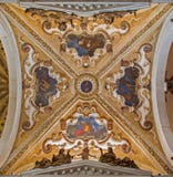Venezia - cupola barrocco della cappella laterale nella chiesa di San Giovanni e Paolo dei Di della basilica. immagine stock Venezia - cupola barrocco della cappella laterale nella chiesa di San Giovanni e Paolo dei Di della basilica. immagine stock