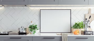 Verspotten Sie herauf Plakatrahmen in der Innen Küche, skandinavische Art, panoramischer Hintergrund lizenzfreie stockbilder Verspotten Sie herauf Plakatrahmen in der Innen Küche, skandinavische Art, panoramischer Hintergrund lizenzfreie stockbilder