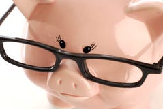 Vetri da portare della banca Piggy fotografia stock libera da diritti Vetri da portare della banca Piggy fotografia stock libera da diritti