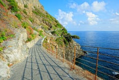 Via dell'Amore (Cinque Terre, Italië) stock foto's Via dell'Amore (Cinque Terre, Italië) stock foto's