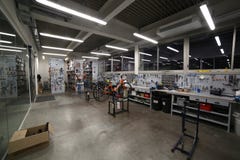 Vicence, VI, Italie - 1er janvier 2017 : atelier mécanique pour le Bi Images libres de droits Vicence, VI, Italie - 1er janvier 2017 : atelier mécanique pour le Bi Images libres de droits