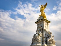 Victoria Memorial un giorno nuvoloso immagine stock Victoria Memorial un giorno nuvoloso immagine stock