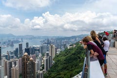 Victoria Peak trascura l'orizzonte di Hong Kong immagine stock Victoria Peak trascura l'orizzonte di Hong Kong immagine stock