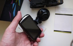 Videoregistratore per registrare la situazione di traffico mentre conducendo la vostra automobile Pu? essere utilizzato sia in au immagine stock libera da diritti Videoregistratore per registrare la situazione di traffico mentre conducendo la vostra automobile Pu? essere utilizzato sia in au immagine stock libera da diritti