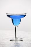 Vidro do vinho azul Fotos de Stock Royalty Free Vidro do vinho azul Fotos de Stock Royalty Free