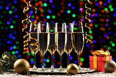 Vidros de Champagne imagens de stock royalty free Vidros de Champagne imagens de stock royalty free