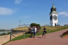 Vieille horloge sur la tour de Petrovaradin photo stock Vieille horloge sur la tour de Petrovaradin photo stock