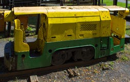 Vieille locomotive pour le charbon de extraction photo stock Vieille locomotive pour le charbon de extraction photo stock