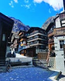 Vieille maison dans Zermatt, Suisse photographie stock libre de droits Vieille maison dans Zermatt, Suisse photographie stock libre de droits