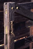 Vieja puerta del rancho - vertical Fotografía de archivo libre de regalías Vieja puerta del rancho - vertical Fotografía de archivo libre de regalías