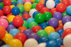 Viele bunten Bälle lizenzfreies stockfoto Viele bunten Bälle lizenzfreies stockfoto
