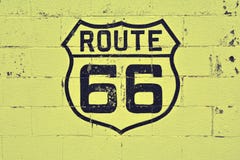 Vieux Route 66 se connectent le mur photographie stock Vieux Route 66 se connectent le mur photographie stock