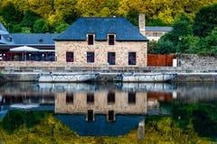 View house reflected on River in the port of Dinan royalty free stock photo View house reflected on River in the port of Dinan royalty free stock photo