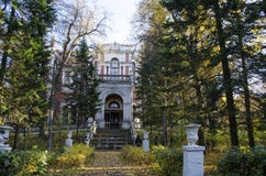 View of the main house of the estate Bykovo in autumn Moscow region royalty free stock images View of the main house of the estate Bykovo in autumn Moscow region royalty free stock images