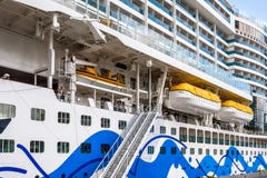 View at the many 16 passenger decks of the ultramodern cruise royalty free stock photo View at the many 16 passenger decks of the ultramodern cruise royalty free stock photo