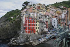Village de Manarola au crépuscule Cinque Terre National Park, Ligurie Italie image stock Village de Manarola au crépuscule Cinque Terre National Park, Ligurie Italie image stock