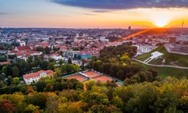Vilnius powietrzna fotografia przy zmierzchem zdjęcia royalty free Vilnius powietrzna fotografia przy zmierzchem zdjęcia royalty free