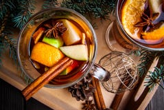 Vin chauffé par Noël photos stock Vin chauffé par Noël photos stock