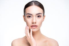 Visage émouvant de belle femme photographie stock libre de droits Visage émouvant de belle femme photographie stock libre de droits
