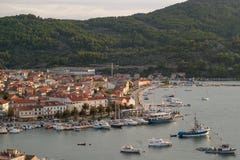 Visión panorámica durante puesta del sol a los velos Luka imagen de archivo libre de regalías Visión panorámica durante puesta del sol a los velos Luka imagen de archivo libre de regalías