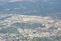 Vista aérea do aeroporto de Dallas Love Field (DAL) imagem de stock royalty free Vista aérea do aeroporto de Dallas Love Field (DAL) imagem de stock royalty free