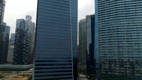 Vista aérea em construções modernas do negócio Opinião do centro da construção do arranha-céus do centro de negócios Arranha-céus vídeos de arquivo Vista aérea em construções modernas do negócio Opinião do centro da construção do arranha-céus do centro de negócios Arranha-céus vídeos de arquivo