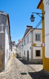 A vista da rua estreita acolhedor de Évora portugal Fotos de Stock A vista da rua estreita acolhedor de Évora portugal Fotos de Stock