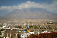 Vista de Arequipa, Peru foto de stock royalty free Vista de Arequipa, Peru foto de stock royalty free