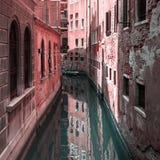 Vista del canal en Venecia, Italia Venecia es un destino turístico popular de Europa imágenes de archivo libres de regalías Vista del canal en Venecia, Italia Venecia es un destino turístico popular de Europa imágenes de archivo libres de regalías