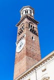 Vista del dei alto Lamberti di Torre della torre a Verona immagine stock Vista del dei alto Lamberti di Torre della torre a Verona immagine stock