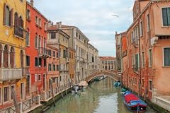 Vista di Cannaregio - bello distretto di Venezia L'Italia immagini stock libere da diritti Vista di Cannaregio - bello distretto di Venezia L'Italia immagini stock libere da diritti