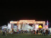 Vista di notte del festival del nord di sport della gioventù di Brunswick in NJ U.S.A. Ð “ immagini stock Vista di notte del festival del nord di sport della gioventù di Brunswick in NJ U.S.A. Ð “ immagini stock