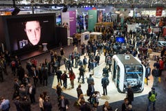 Vista geral na cabine do IBM no CeBIT 2017 fotos de stock Vista geral na cabine do IBM no CeBIT 2017 fotos de stock