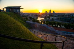 Vista panoramica della città di affari di Vilnius, Lituania fotografie stock libere da diritti Vista panoramica della città di affari di Vilnius, Lituania fotografie stock libere da diritti