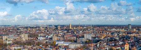 Vista panoramica della città di Gand nel Belgio immagine stock libera da diritti Vista panoramica della città di Gand nel Belgio immagine stock libera da diritti