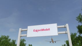 Vliegtuig die over de reclame van aanplakbord met ExxonMobil-embleem vliegen Redactie 3D het teruggeven 4K klem vector illustratie Vliegtuig die over de reclame van aanplakbord met ExxonMobil-embleem vliegen Redactie 3D het teruggeven 4K klem vector illustratie