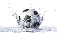 Voetbalbal die in duidelijk water vallen, die een kroonplons vormen. vector illustratie Voetbalbal die in duidelijk water vallen, die een kroonplons vormen. vector illustratie