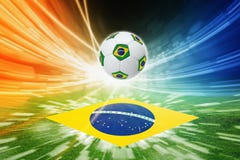 Voetbalbal en vlag van Brazilië Stock Fotografie Voetbalbal en vlag van Brazilië Stock Fotografie