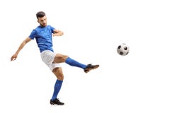Voetballer die een voetbal schoppen royalty-vrije stock fotografie Voetballer die een voetbal schoppen royalty-vrije stock fotografie