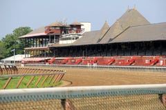 Voie de course historique de Saratoga, étant prête pour la journée 'portes ouvertes', Saratoga, New York, 2015 Photos libres de droits Voie de course historique de Saratoga, étant prête pour la journée 'portes ouvertes', Saratoga, New York, 2015 Photos libres de droits