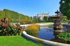 Volksgarten και Burgtheater σε εσωτερικό Stadt Βιέννη, Αυστρία στοκ φωτογραφίες Volksgarten και Burgtheater σε εσωτερικό Stadt Βιέννη, Αυστρία στοκ φωτογραφίες