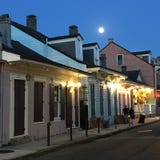 Vollmond über New Orleans lizenzfreies stockfoto Vollmond über New Orleans lizenzfreies stockfoto