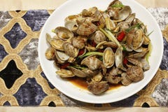 Vongole fritte scalpore fotografia stock libera da diritti Vongole fritte scalpore fotografia stock libera da diritti