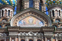 Voorgevel van de Kerk van de Verlosser op Gemorst Bloed in Heilige Petersburg Royalty-vrije Stock Fotografie Voorgevel van de Kerk van de Verlosser op Gemorst Bloed in Heilige Petersburg Royalty-vrije Stock Fotografie