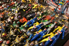 Vorgewählt konzentrierte sich auf Action-Figur der literarischen Figur von der japanischen populären Reihe KAMEN RIDER stockbilder Vorgewählt konzentrierte sich auf Action-Figur der literarischen Figur von der japanischen populären Reihe KAMEN RIDER stockbilder