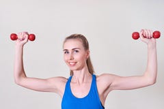 Vrouwelijke atleet die oefening met domoor doen Concept gezondheid en lichaamsverzorging stock foto Vrouwelijke atleet die oefening met domoor doen Concept gezondheid en lichaamsverzorging stock foto