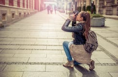 Vrouwelijke Toeristenfotograaf stock foto's Vrouwelijke Toeristenfotograaf stock foto's